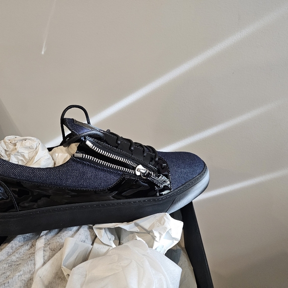 Brand new Giuseppe Zanotti Sneakers - Picture 7 of 9